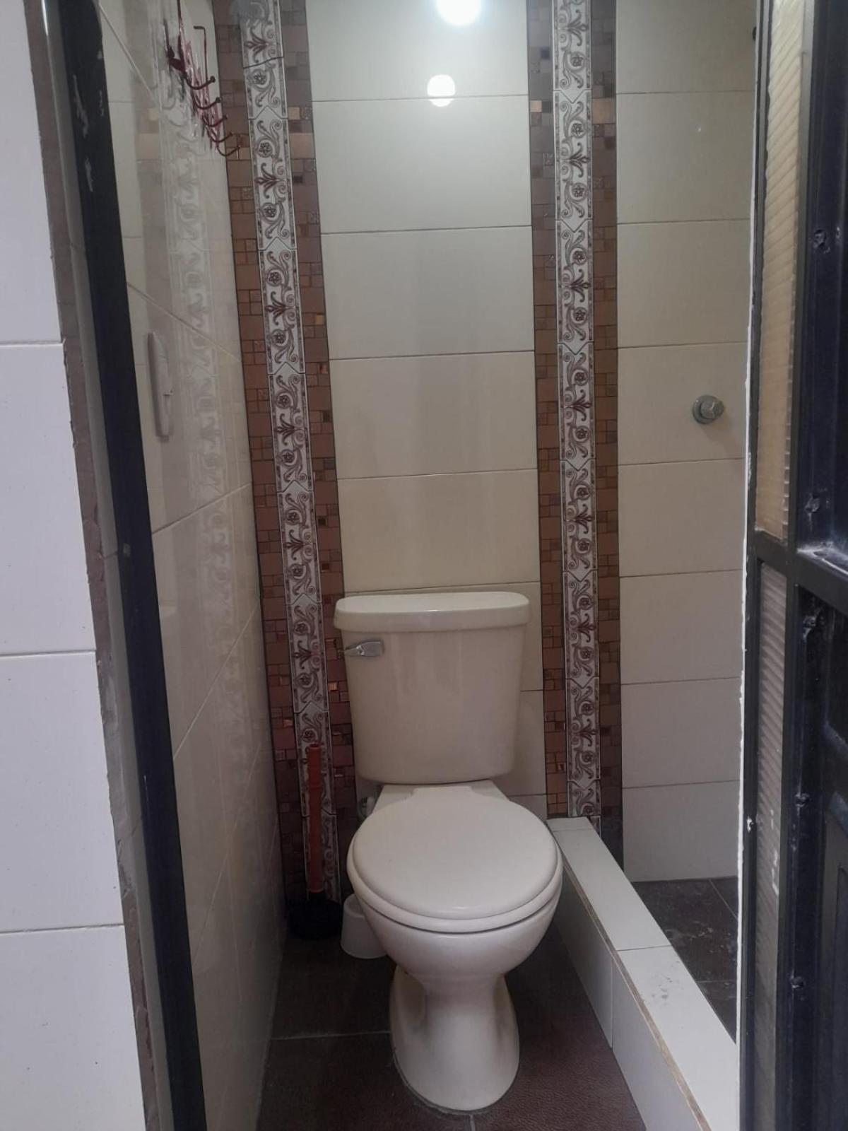 Hostal Atlantis Quito Esterno foto